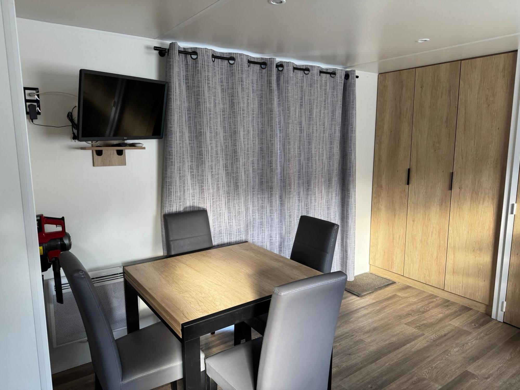 Mobilhome Camping Le Bosc Saint-Cyprien  Esterno foto